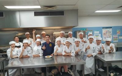 Master Chef David wows students with visit